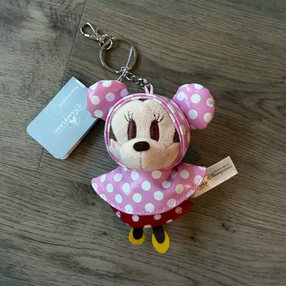 Hong Kong Disneyland Minnie Mouse Plush in Raincoat Bag Charm / Keychain NWT